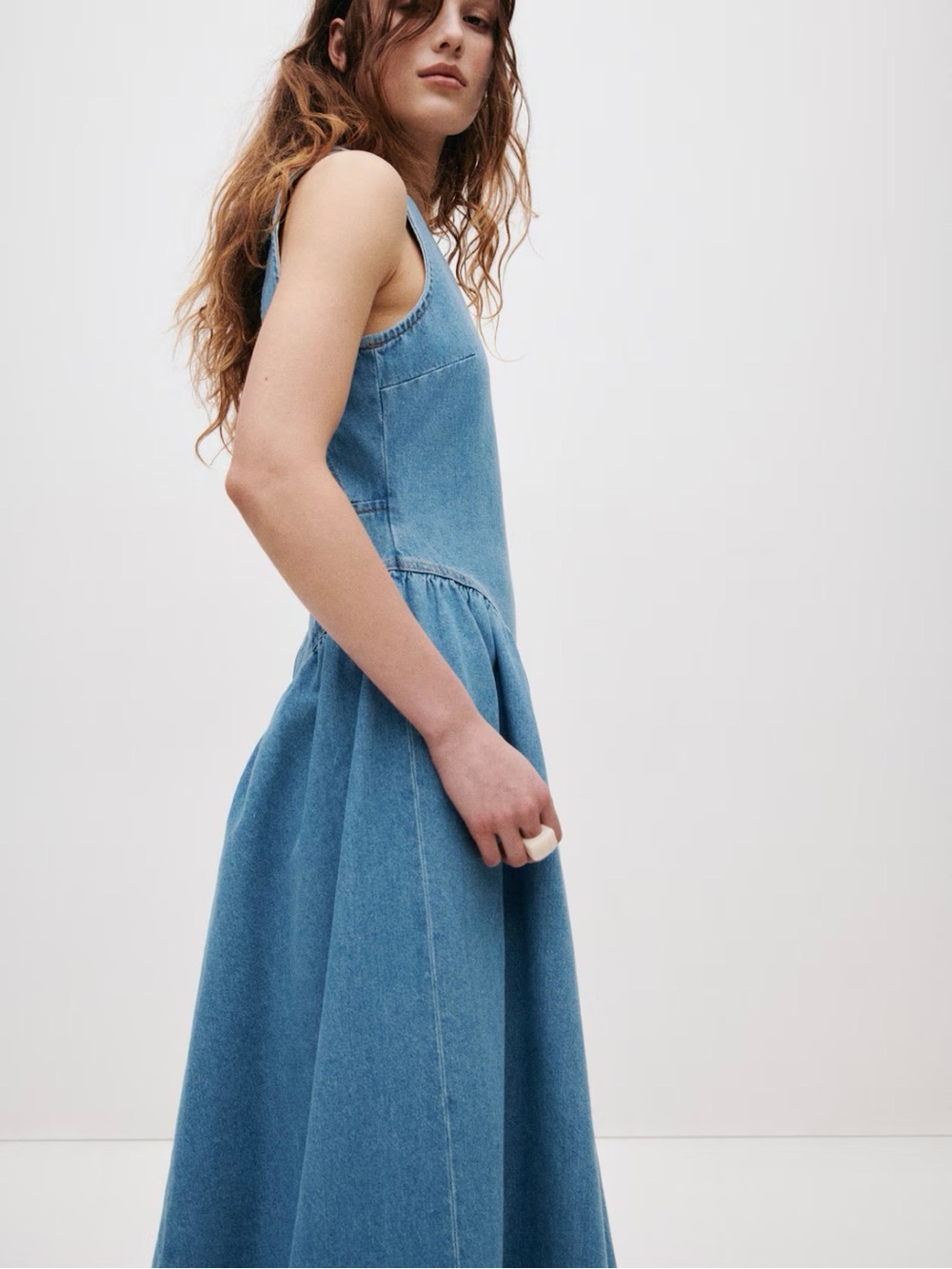 H & M Open Back Sleeveless Blue Denim Midi Dress - Picture 3 of 6
